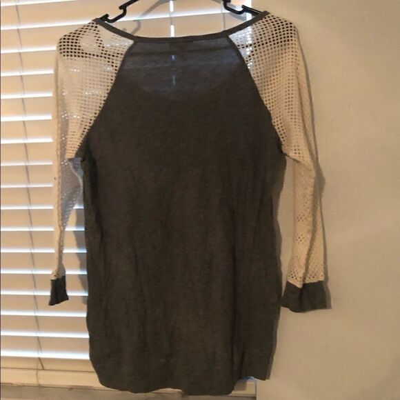Express long sleeve shirt gray & white size m - Picture 2 of 4